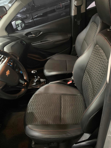 Imagen 8 de 11 de Chevrolet Onix 2018 1.4 Ltz 98cv