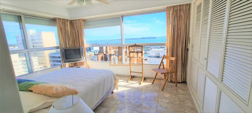 Imagen 18 de 22 de Apartamento En Peninsula, 3 Dormitorios *