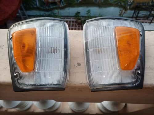 Cocuyo Luz De Cruce Toyota Hilux 88-99