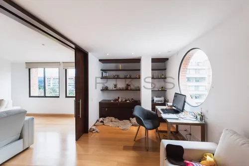 Apartamento En Arriendo En Los Rosales. Cod A1602