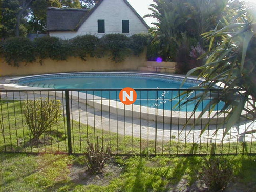 Casa En Venta Y Alquiler, Golf, Punta Del Este, 3 Dormitorios.- Ref: 205124