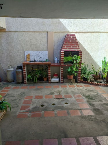 Imagen 5 de 14 de Casa En Venta Cumaná. Av Cancamure Villa Ayacucho