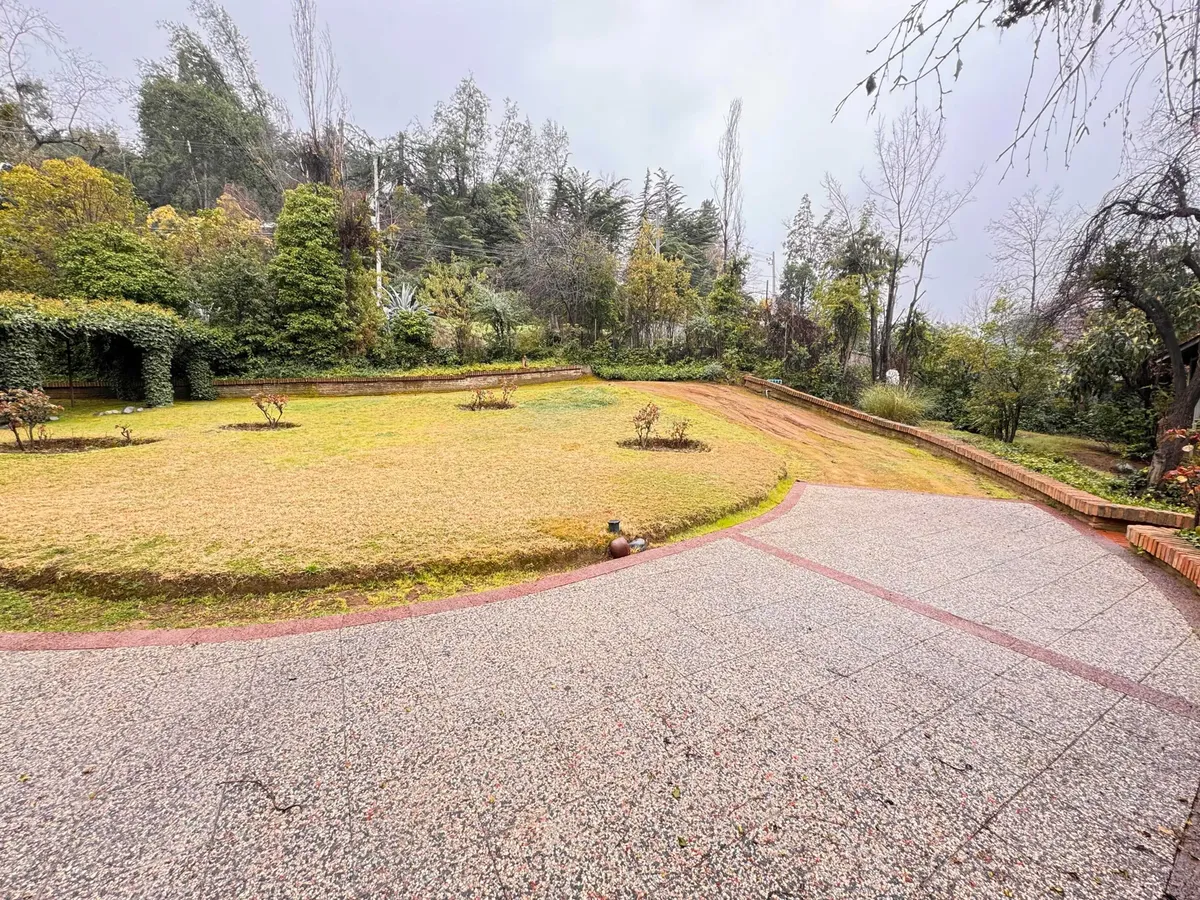 Imagen 2 de 22 de Venta Terreno De 1578 M2 / 180 M2 Construido. (66123)