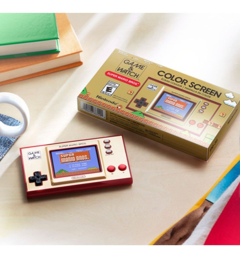 Nintendo Game & Watch Super Mario Bros. color rojo y dorado
