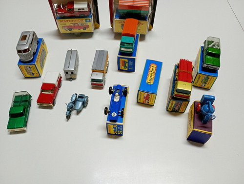 Matchbox Lesney Coleção Com 13 Carros (Usado)