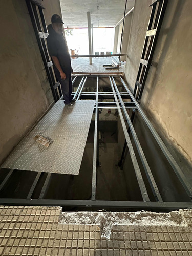 Fabricación ,instalación Y Modernización De Ascensores Y Mon