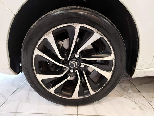 Imagen 17 de 25 de Citroën C4 Lounge 1.6 S Edition Thp 165cv 2016