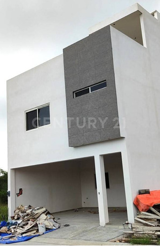 Casa En Venta En Cumbres Oro, Monterrey, Nl