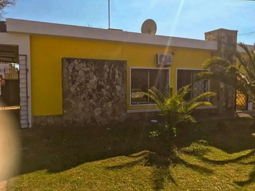 Casa Paso De Carrasco Tres Dormitorios