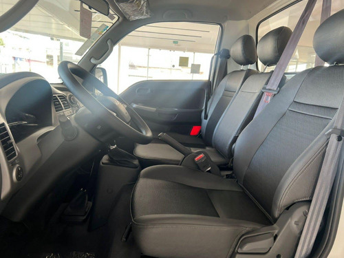 Kia Bongo Std Chassi 2.5 Td Diesel Cs 4x4 Manual 0km 2025