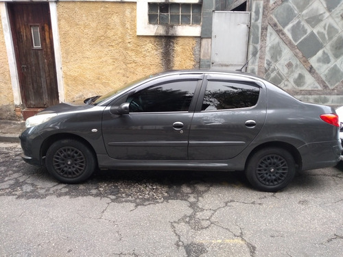 Peugeot 207 Passion 1.4 Xr Flex 4p 2012