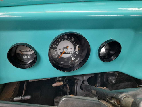 Ford F- 75 Pick-up 4 X 4