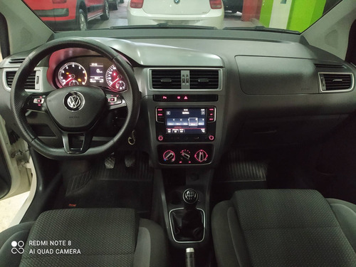 Imagem 6 de 15 de Volkswagen Spacefox 1.6 Msi Trendline 8v Flex 4p Manual