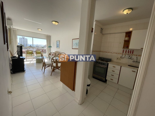 Imagen 7 de 18 de Apartamento En Alquiler - Brava