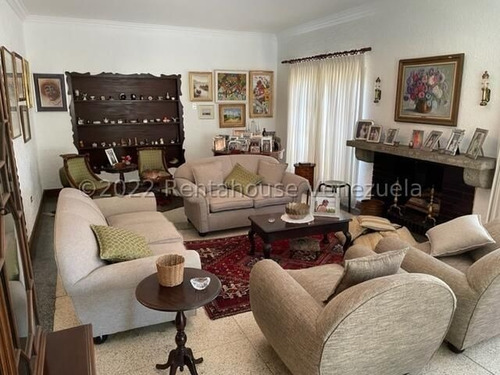 Imagen 3 de 16 de Casa Para Remodelar Con Amplísima Área Verde Ubicado En Sebucán Caracas 22-24624