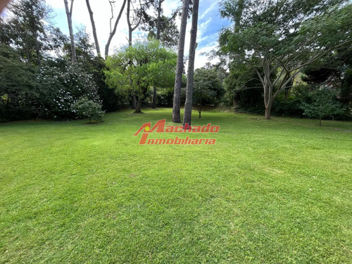 Hermosa Casa En Golf, Punta Del Este