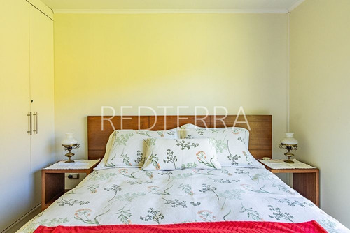 Imagen 8 de 20 de Luminosa Casa En Condominio Exclusivo