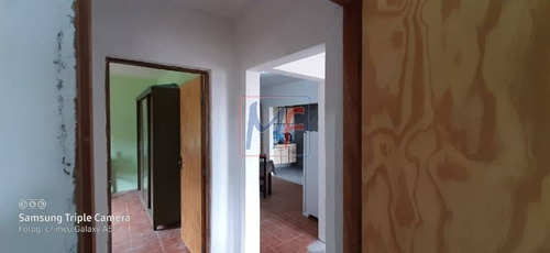 Imagem 4 de 18 de Ref 11.452 Linda Casa Térrea No Bairro Chácara Maria Francisca, Possui 2 Dorms, Com 65 M² Útil E Terreno Com 500 M². Analisa Permutas. - 11452