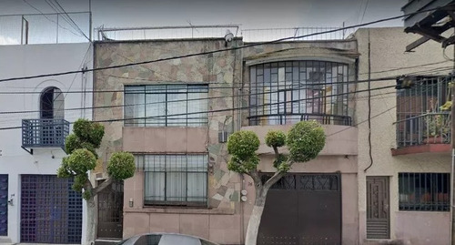 Fantastico Remate Bancario, Hermosa Casa A La Venta En Miguel Hidalgo. No Creditos