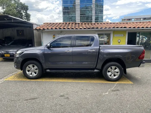 Toyota Hilux 2.8 Srv Diesel At 4x4 2020