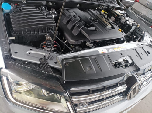 Imagen 6 de 15 de Volkswagen Amarok V6 Highline 4x4 At Tdi #28