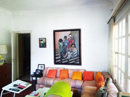 Imagen 4 de 10 de Casa En Venta 7 Ambientes - Mart.-vias/libert.
