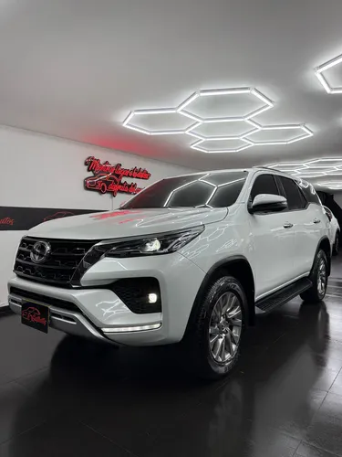 Toyota Fortuner Srv Diésel 2.4 4x2