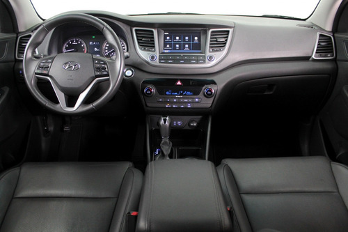 Imagem 8 de 19 de Hyundai New Tucson 1.6 Turbo Gl Automatizado 7m - 2018 - Pr