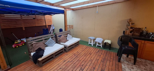 Casa En Arriendo De 3 Dorm 2 Baños. En Puente Alto