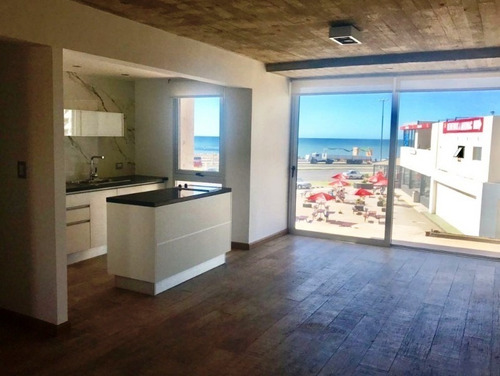 Departamento En Venta 2 Ambientes - Barrio Constitución - C/balcón Y Vista Al Mar Village Rond Point