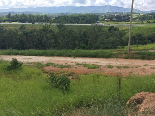 Excelente Oportunidade!!! Área Bruta: 215.960,01m², Sendo 3 Platôs: - Te0018