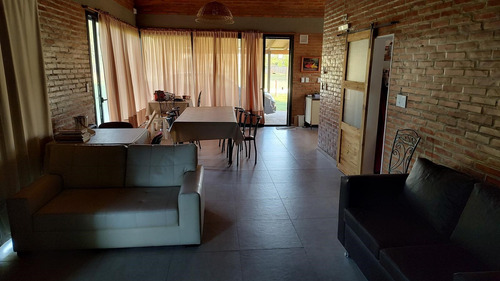 Casa Chalet En Venta En Pucará Los Búhos, Roldán, San Lorenzo