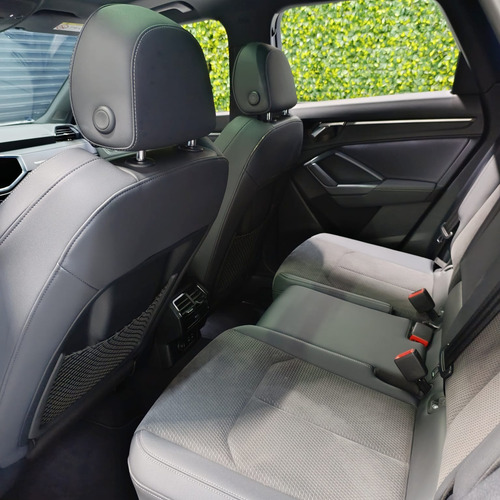 Audi Q3 performace black