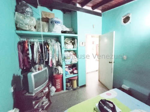 Amplia Casa En Venta Ubicada En Calle Tranquila Y Segura De El Paraíso Cabudare,gabriela C