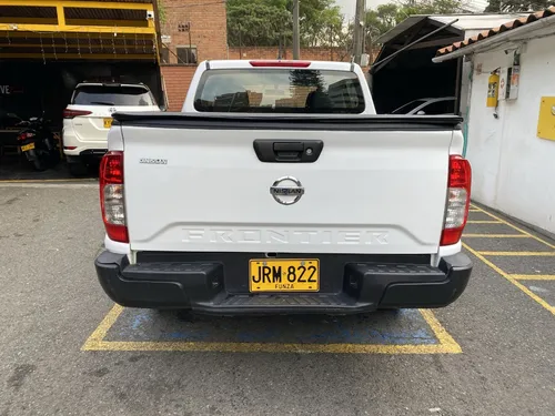 Nissan Frontier 2.5 4X2 Mt