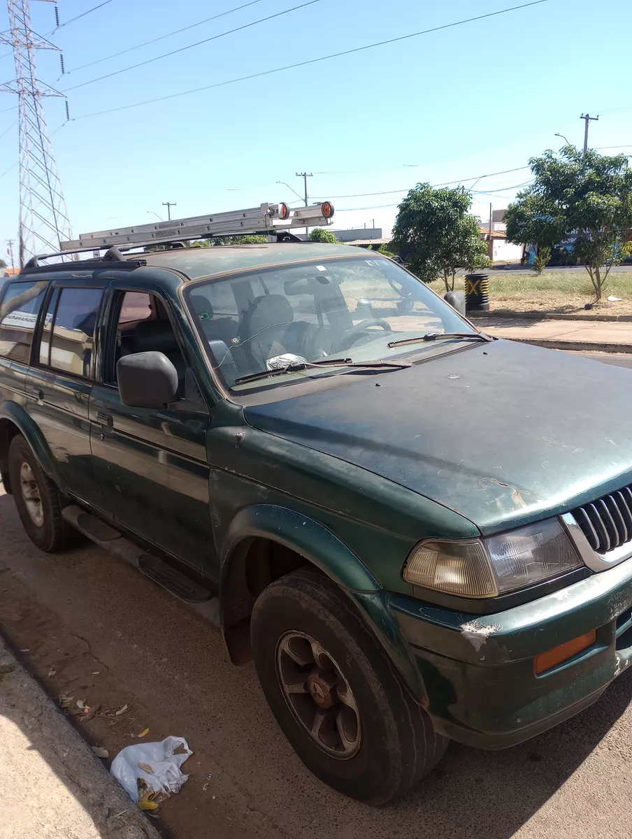 Mitsubishi Pajero Sport 3.0 4x2 5p