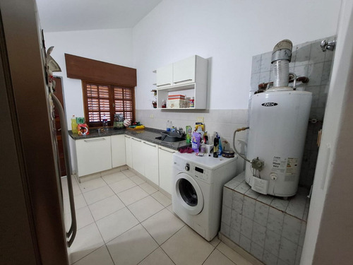 Granj De Funes Gran Prop Mas 2 Deptos Lote 1866 M2