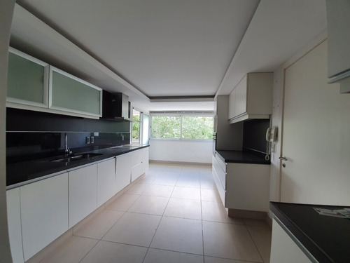 Venta, 4 Dormitorios , 260 Metros, Hermosas Vistas!!