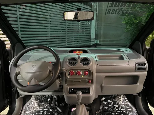 Renault Twingo Authentique + Mt Fe 2010