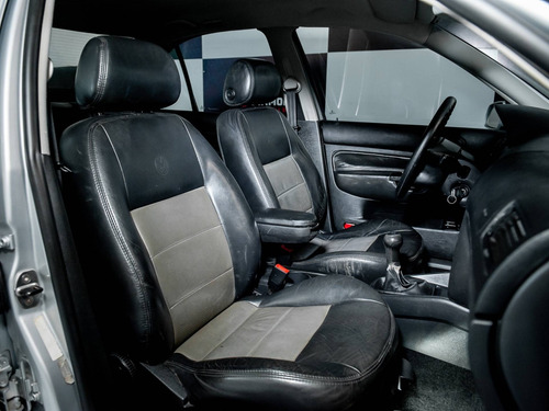 Volkswagen Bora 2.0 Mi 8v Gasolina 4p Manual