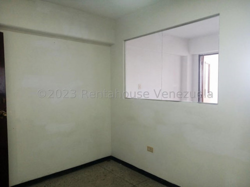 Milagros Inmuebles Oficina Alquiler Barquisimeto Lara Zona Centro Economica Comercial Economico Código Inmobiliaria Rent-a-house 24-8042