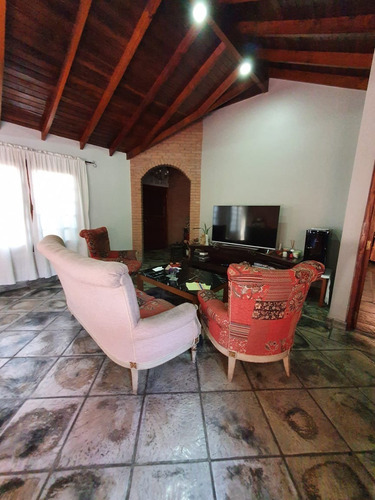 Imagen 2 de 22 de Hermosa Casa 5 Amb Con Parrilla Y Pileta