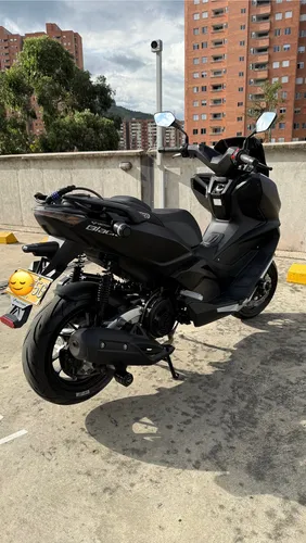 Victory Black 2024 - Como Nueva