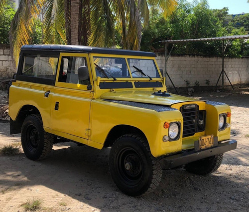 Land Rover Santana Modelo 1974