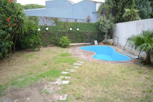 Imagen 29 de 30 de Casa Venta Piscina Chalet San Isidro 5 Ambientes