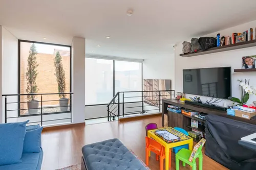 Casa En Venta En El Tejar. Cod V22949