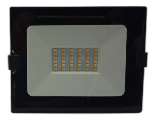 Imagen 3 de 10 de Proyector Reflector Led Bellalux 30w Luz Fría - E. A.