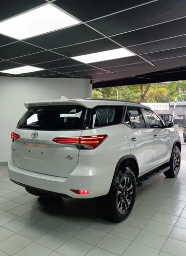 Toyota Fortuner Dubai Vx.r