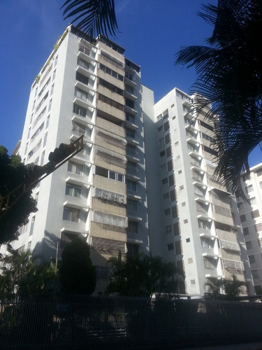 Los Palos Grandes, Vendo  Apartamento De 3h 2b 1p 