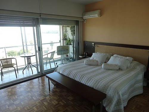 Imagen 15 de 16 de Apartamento Venta De Categoria 3 Dormitorios 4 Baños, 2 Garajes. Muy Amplio Con Vistas Al Mar!!!